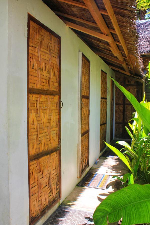 Footprints Homestay (Adults Only) Генерал-Луна Экстерьер фото